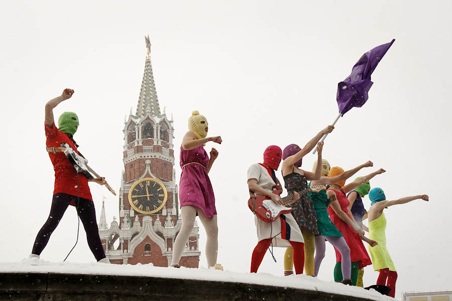 Pussy Riot - Путин зассал
