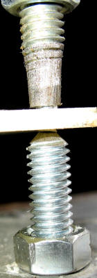 Turret lug press