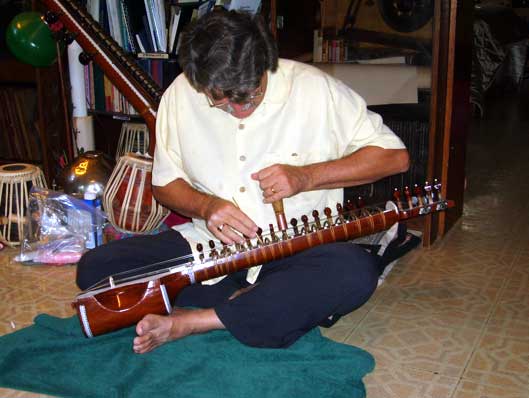 Tuning the Dilruba