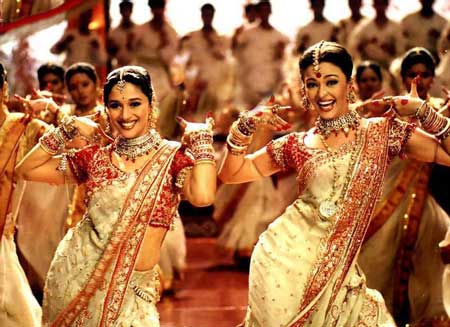 Aishwarya Rai and Madhuri Dixit in Devdas