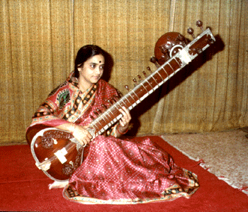 manju mehta on sitar