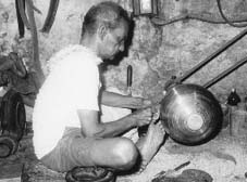 Polishing the metal shell